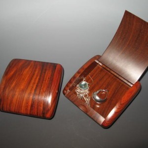 SMALL COCOBOLO ROSEWOOD BOX